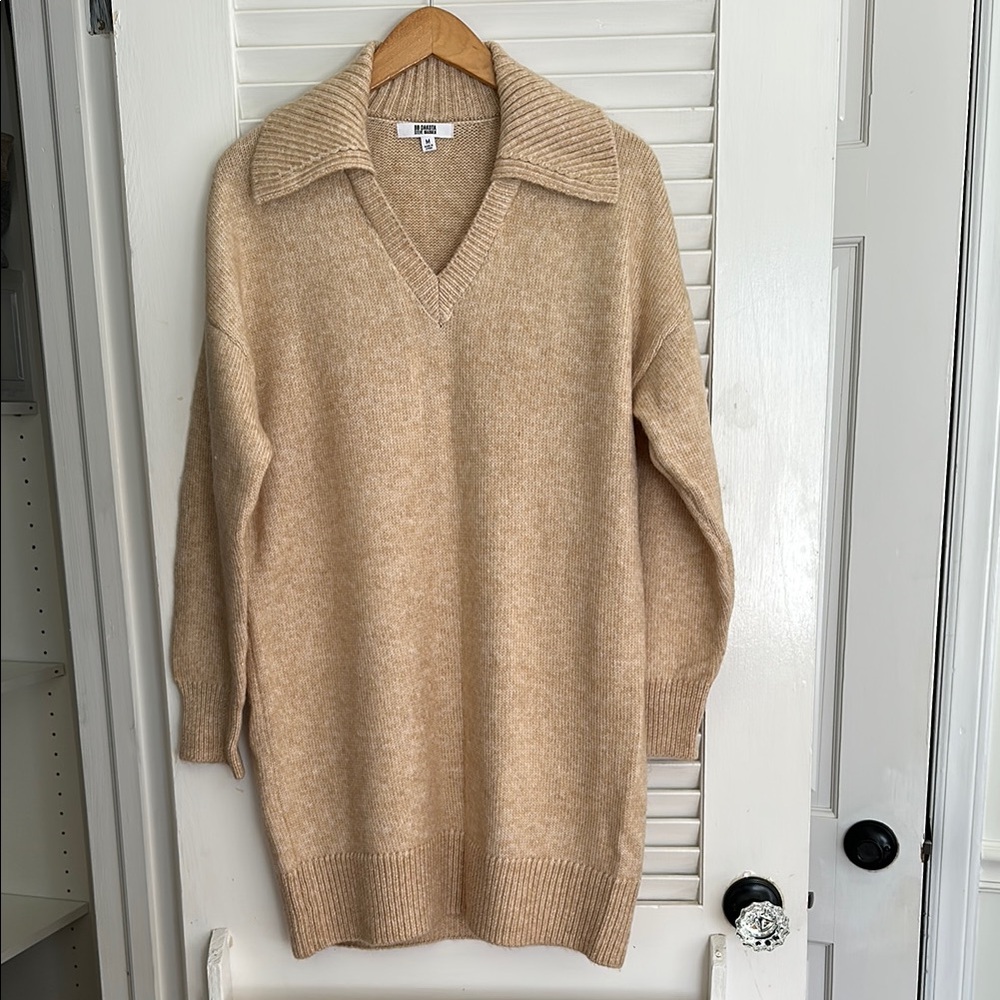 BB Dakota Cream V-Neck Sweater with Oversized Fit